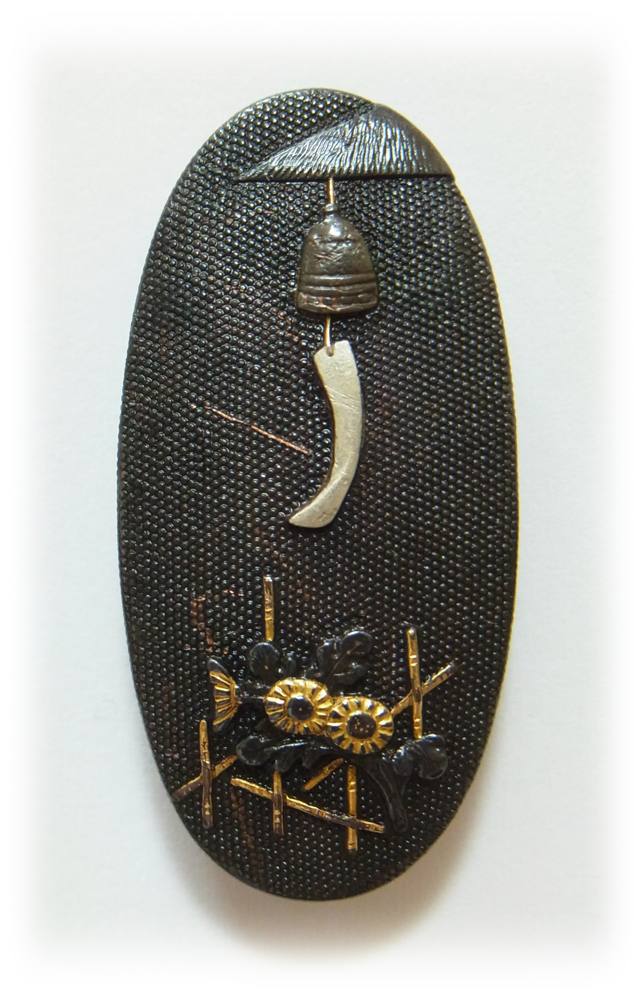 Kashira : Wind chime and Chrysanthemums